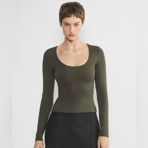NWT ARITZIA CONTOUR SCOOP NECK LONG SLEEVE